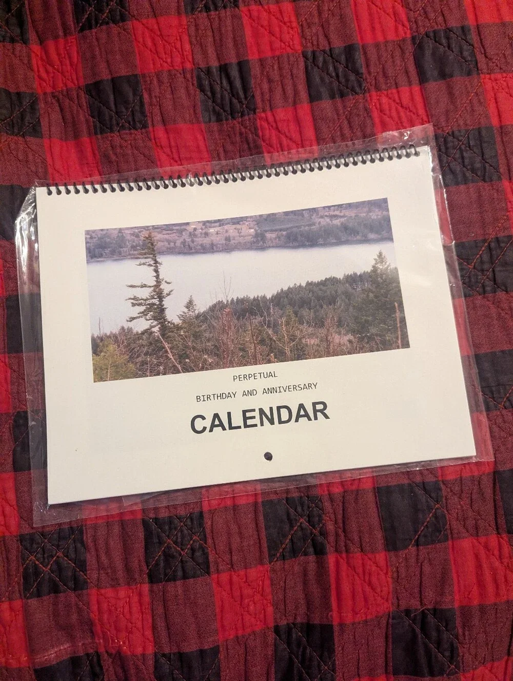 Landscape style perpetual calendar